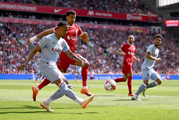 在整个赛季 在整个赛季